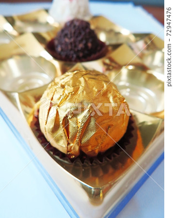 Valentine's Day Chocolate Gift 72947476