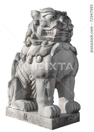 摳出白色背景守護犬 72947995