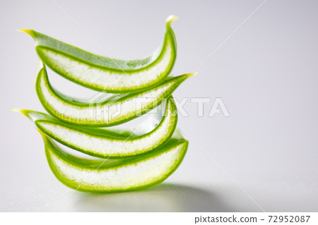 Cross-section image of aloe 72952087