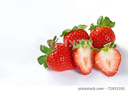 Strawberries Strawberries 72952391