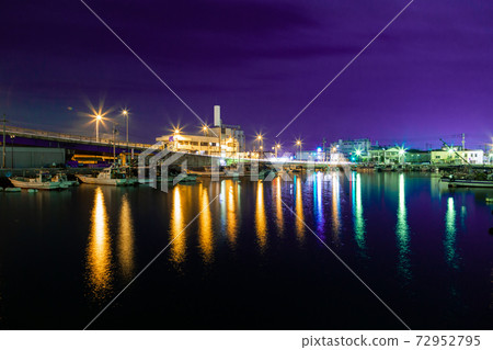 Marugame Port Tasuke Lantern 72952795