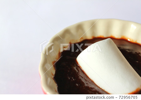 Chocolate fondue marshmallow Chocolate fondue marshmallow 72956705