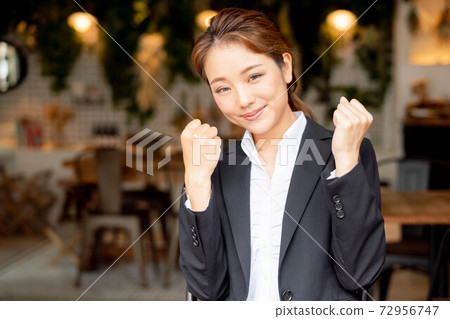 美麗的日本女性 72956747