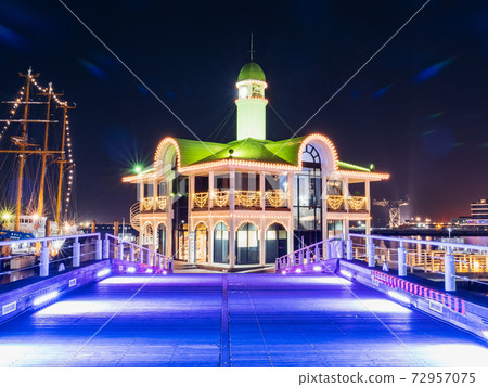 Yokohama Pukarisanbashi night view Yokohama Pukarisanbashi night view 72957075