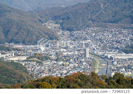 View of the cityscape in the direction of the Seno River from Mt. Hinoura 72960125