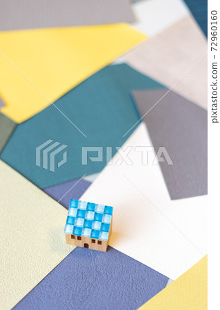 Mosaic glass small house and wallpaper sample 72960160