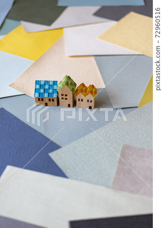 小房子和牆紙樣本 72960516