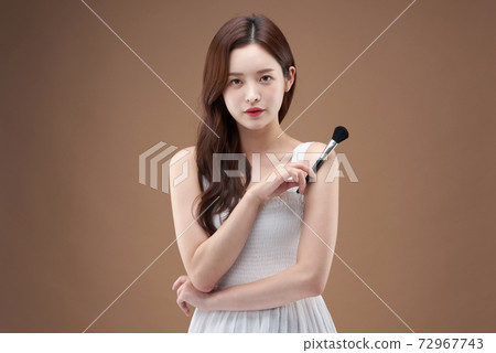 Woman beauty beauty Woman beauty beauty 72967743