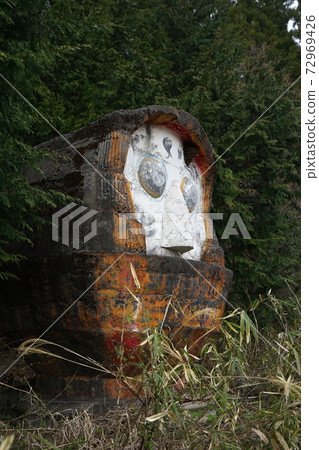 Abandoned Usui Pass Frog and Dharma, Karuizawa Town, Kitasaku District, Nagano Prefecture Abandoned Usui Pass Frog and Dharma, Karuizawa Town, Kitasaku District, Nagano Prefecture 72969426