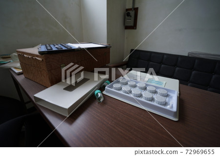 Ruined ophthalmology abandoned hospital Ruined ophthalmology abandoned hospital 72969655