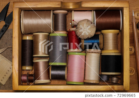 Quilt handmade craft accessories in a box Quilt handmade craft accessories in a box 72969665