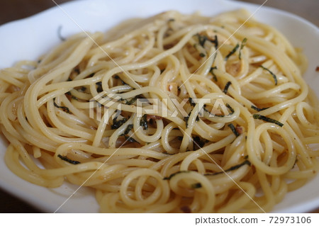 Home cooking in Japan 72973106