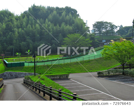 View of Sanuki Airport Park / Port Hill Zone parking lot / Shikoku / Takamatsu City, Kagawa Prefecture (2) 72976643