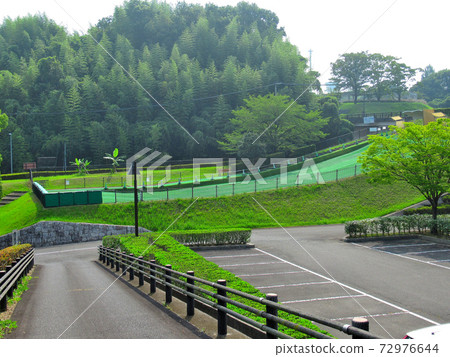 Sledding at Sanuki Airport Park / Port Hill Zone Grass Ski Slope / Shikoku / Takamatsu City, Kagawa Prefecture (1) 72976644