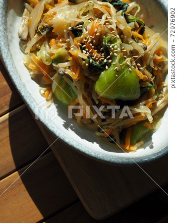 Asian food Vegetable stir-fry, side dish Asian food Vegetable stir-fry, side dish 72976902