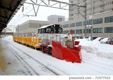 Diesel locomotive for snow removal Diesel locomotive for snow removal 72977910