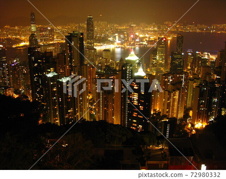 香港夜景維多利亞公園的全景〜 72980332