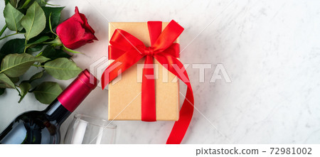 Valentine's Day Dinner Red Wine Rose Gift Box Valentine Day Wine Gift バレンタイン 72981002