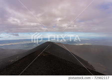Tokachidake mountain climbing 72982117