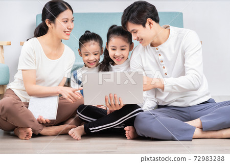 Family at home 72983288