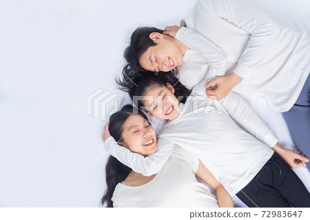 Family portrait 72983647