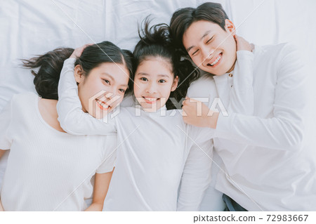 Family portrait 72983667