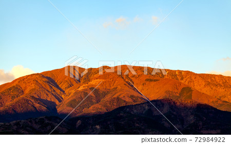 Winter sunrise on Mt. Kushigata, Minami Alps Winter sunrise on Mt. Kushigata, Minami Alps 72984922