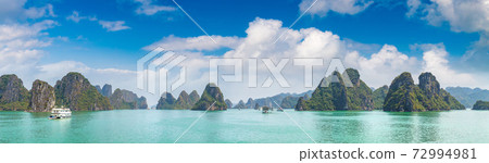 Halon bay, Vietnam 72994981
