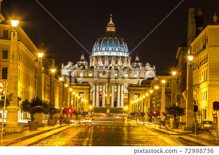 Vatican at night Vatican at night 72998736