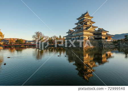 Matsumoto Castle (dawn) Matsumoto Castle (dawn) 72999548