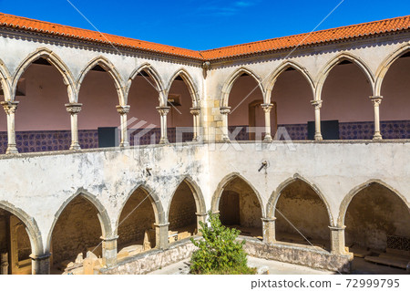 Medieval Templar castle in Tomar Medieval Templar castle in Tomar 72999795