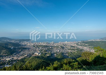 Scenery of Otaru city seen from Otaru Tenguyama 73001543