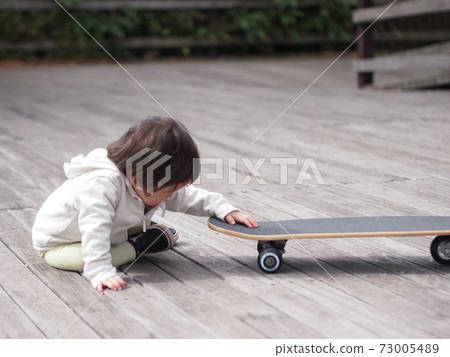 蹣跚學步玩骨架 73005489