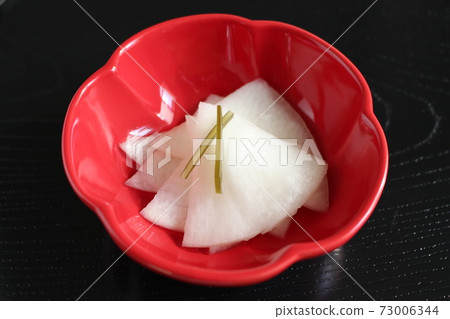 Pickles 73006344