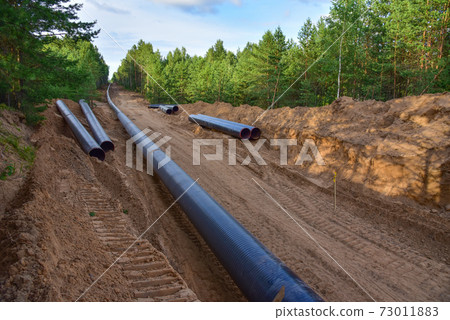 Construction Gas Pipeline Project. Natural Gas and Crude oil  Transmission in pipe to LNG plant 73011883
