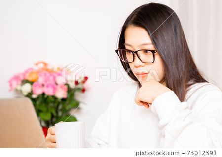 女士家用電腦在線 73012391
