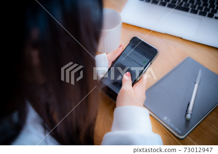 Smartphone infectious disease news Smartphone infectious disease news 73012947