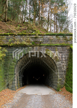 Shizuoka Izu_Old Amagi Tunnel 73016029