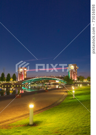 Superb night view of Toyama City_Kansui Park 73016898