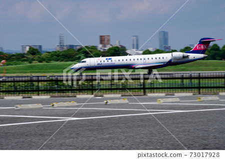 Plane to glide 73017928