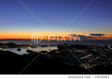 Akatsuki no Sora Scenery from the summit of Mt. Washio Winter (Kochi City, Kochi Prefecture) 73020065