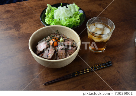 美味烤牛肉碗（寬） 73029061