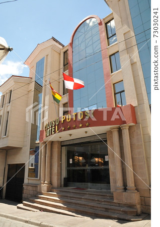 Hotel in Potosi, a provincial city of Bolivia (Coloso Potosi) 73030241