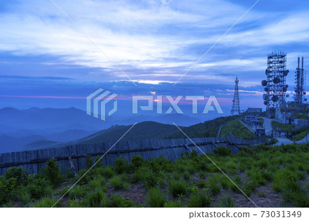 Hambae Mountain, Taebaek City, Gangwon Province Hambae Mountain, Taebaek City, Gangwon Province 73031349