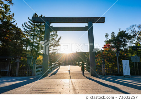 Asahi rising from Ise Jingu Naiku Ujibashi Torii 73032257