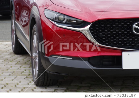Car image: Mazda CX-30 front mask 73035197