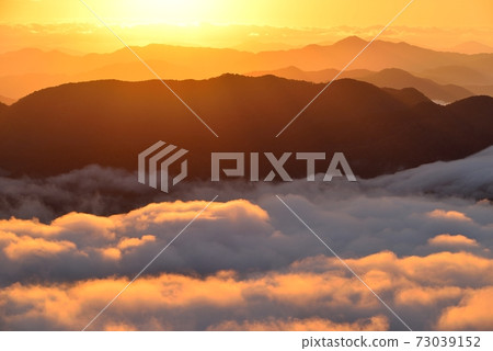 豐岡山的雲海 豐岡山的雲海 73039152