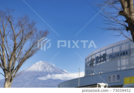 Fujikawa Service Area Down Line Mt. Fuji Snow Cover 73039452