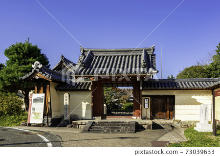 奈良縣奈良市Hokkaji Akamon 73039633