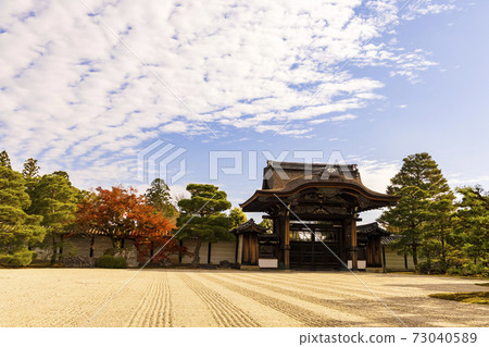 秋天的日本庭園(京都二和地) 秋天的日本庭園(京都二和地) 73040589